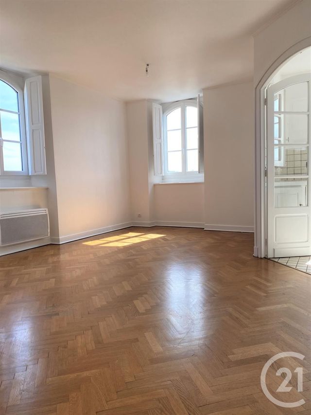 Afficher la photo en grand Appartement F3 à louer - 3 pièces - 68.92 m2 - PAU - 64 - AQUITAINE - Century 21 O.C.I. Immobilier