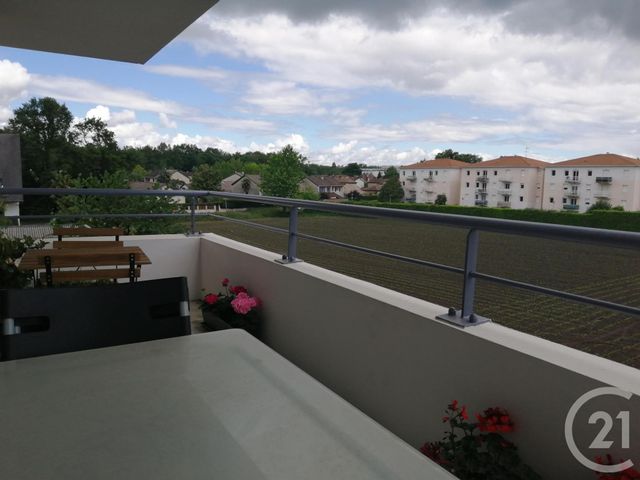 Appartement T3 à vendre - 3 pièces - 66.36 m2 - PAU - 64 - AQUITAINE - Century 21 O.C.I. Immobilier Appartement T3 à vendre - 3 pièces - 66.36 m2 - PAU - 64 - AQUITAINE - Century 21 O.C.I. Immobilier