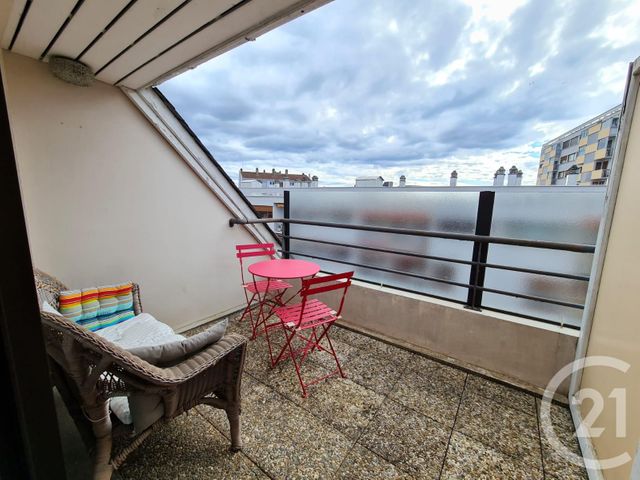 Appartement F4 à vendre - 4 pièces - 82.0 m2 - PAU - 64 - AQUITAINE - Century 21 O.C.I. Immobilier Appartement F4 à vendre - 4 pièces - 82.0 m2 - PAU - 64 - AQUITAINE - Century 21 O.C.I. Immobilier