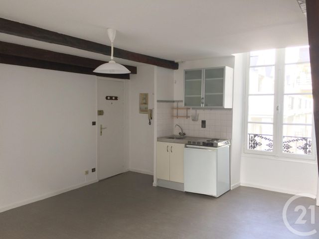 Appartement T2 à louer - 2 pièces - 31.9 m2 - 64 - AQUITAINE - Century 21 O.C.I. Immobilier Appartement T2 à louer - 2 pièces - 31.9 m2 - 64 - AQUITAINE - Century 21 O.C.I. Immobilier