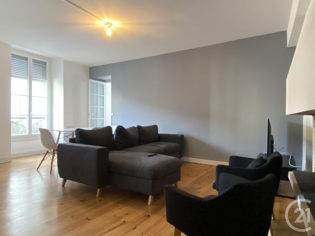 Appartement T3 à louer - 3 pièces - 79.59 m2 - PAU - 64 - AQUITAINE - Century 21 O.C.I. Immobilier