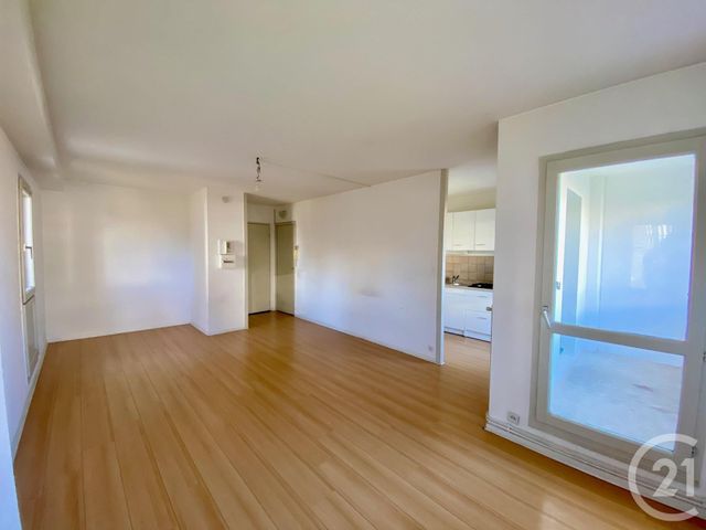 Appartement T1 à vendre - 1 pièce - 33.0 m2 - PAU - 64 - AQUITAINE - Century 21 O.C.I. Immobilier