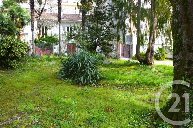Afficher la photo en grand immeuble à vendre - 900.0 m2 - PAU - 64 - AQUITAINE - Century 21 O.C.I. Immobilier