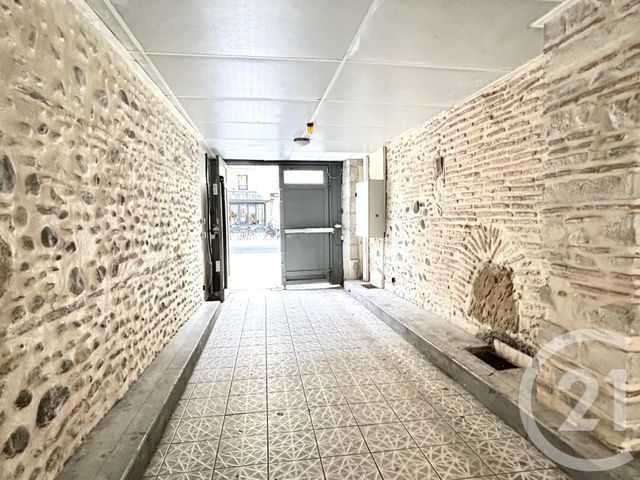 Appartement F1 à vendre - 1 pièce - 27.0 m2 - PAU - 64 - AQUITAINE - Century 21 O.C.I. Immobilier
