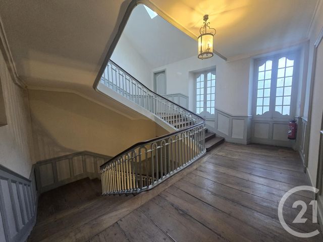 Appartement T4 à vendre - 2 pièces - 89.0 m2 - PAU - 64 - AQUITAINE - Century 21 O.C.I. Immobilier