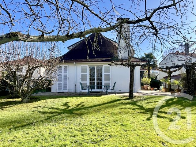 maison à vendre - 6 pièces - 193.0 m2 - PAU - 64 - AQUITAINE - Century 21 O.C.I. Immobilier