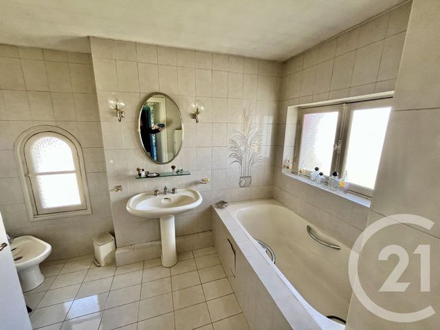 Afficher la photo en grand maison à vendre - 9 pièces - 236.0 m2 - PAU - 64 - AQUITAINE - Century 21 O.C.I. Immobilier