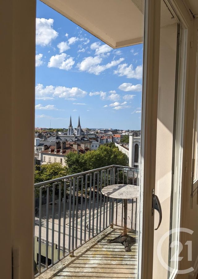 Appartement T2 à louer - 2 pièces - 36.15 m2 - PAU - 64 - AQUITAINE - Century 21 O.C.I. Immobilier