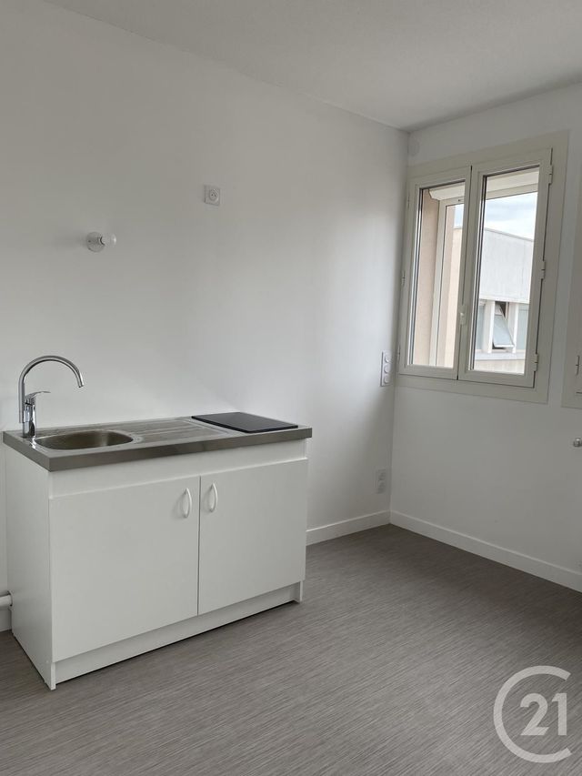 Appartement T2 à louer - 2 pièces - 42.63 m2 - PAU - 64 - AQUITAINE - Century 21 O.C.I. Immobilier
