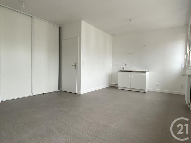 Appartement T2 à louer - 2 pièces - 42.63 m2 - PAU - 64 - AQUITAINE - Century 21 O.C.I. Immobilier