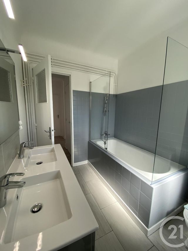 Appartement T4 à louer - 4 pièces - 103.26 m2 - PAU - 64 - AQUITAINE - Century 21 O.C.I. Immobilier