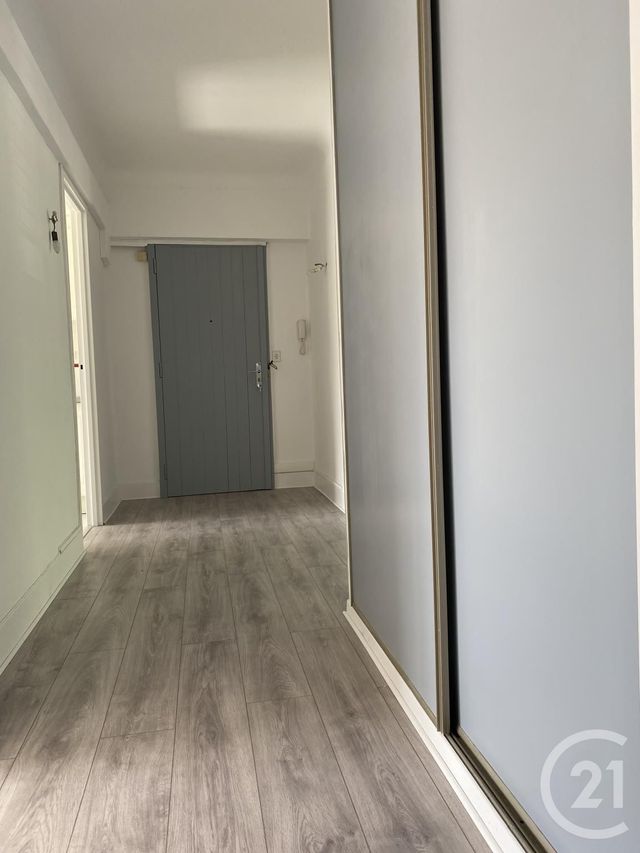 Appartement T4 à louer - 4 pièces - 103.26 m2 - PAU - 64 - AQUITAINE - Century 21 O.C.I. Immobilier