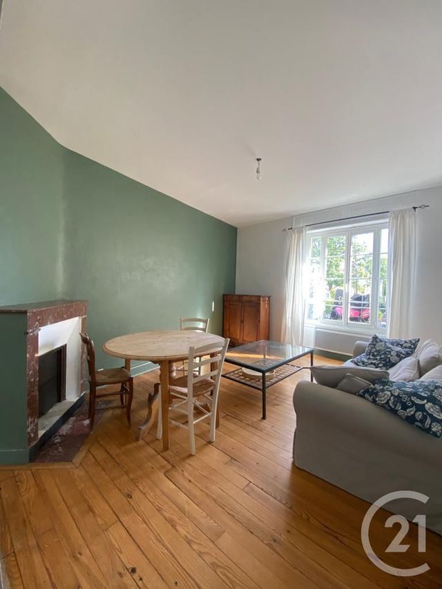 Appartement T3 à louer - 3 pièces - 60.05 m2 - PAU - 64 - AQUITAINE - Century 21 O.C.I. Immobilier