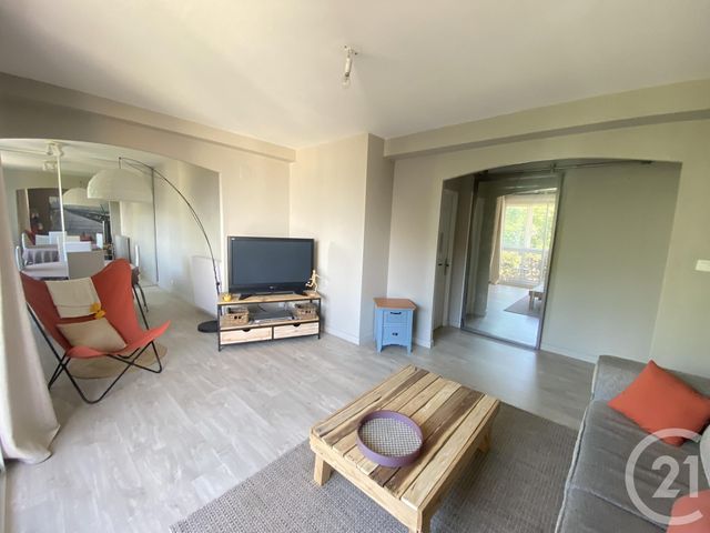 Appartement T3 à louer - 4 pièces - 66.77 m2 - PAU - 64 - AQUITAINE - Century 21 O.C.I. Immobilier