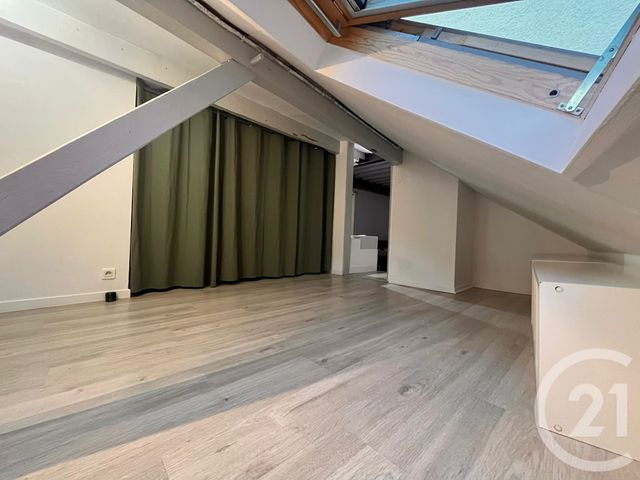 Appartement T1 à louer - 1 pièce - 27.76 m2 - PAU - 64 - AQUITAINE - Century 21 O.C.I. Immobilier