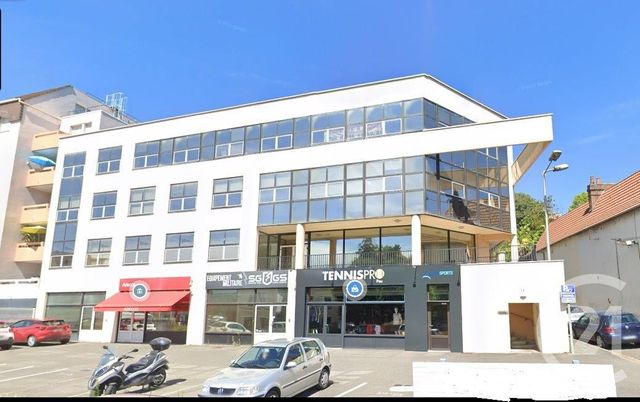 Immeuble à louer BILLERE