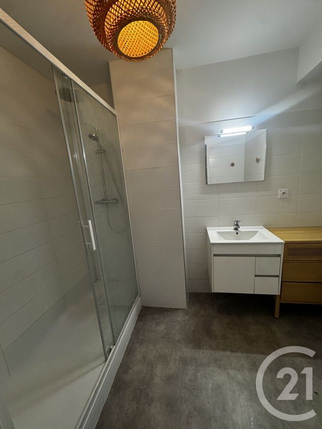 Appartement T3 à louer - 3 pièces - 69.76 m2 - PAU - 64 - AQUITAINE - Century 21 O.C.I. Immobilier