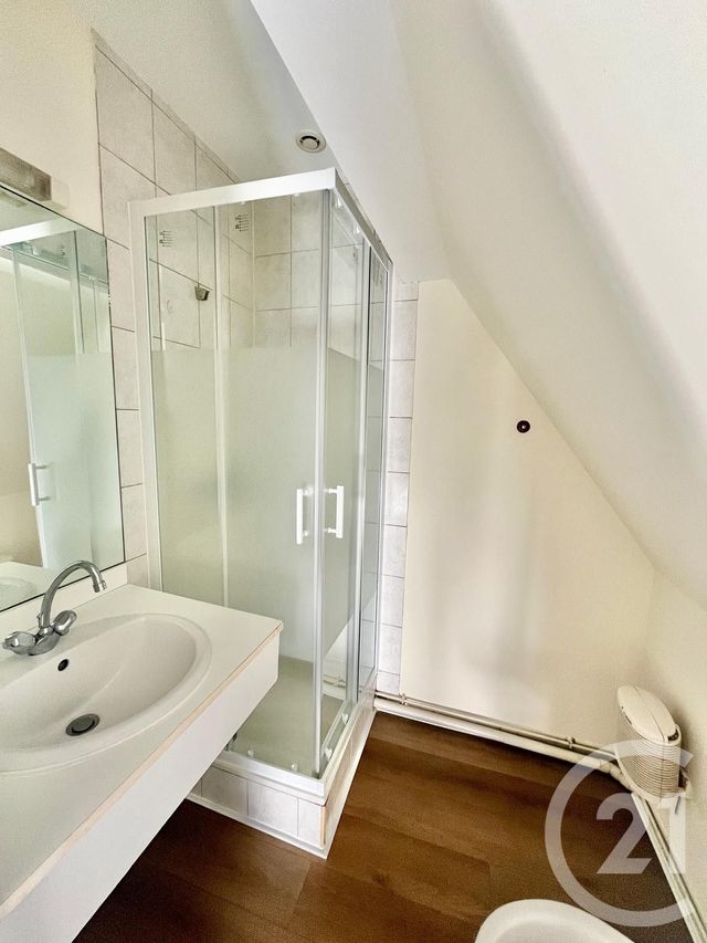 Appartement Duplex à louer - 2 pièces - 24.49 m2 - LESCAR - 64 - AQUITAINE - Century 21 O.C.I. Immobilier