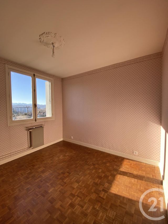 Appartement T4 à louer - 4 pièces - 81.16 m2 - BILLERE - 64 - AQUITAINE - Century 21 O.C.I. Immobilier