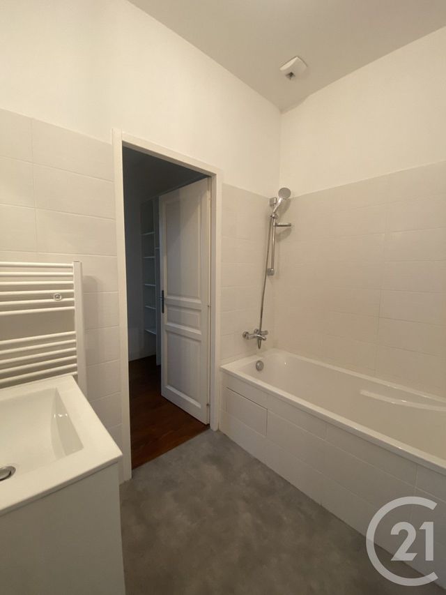 Appartement T4 à louer - 4 pièces - 76.62 m2 - PAU - 64 - AQUITAINE - Century 21 O.C.I. Immobilier