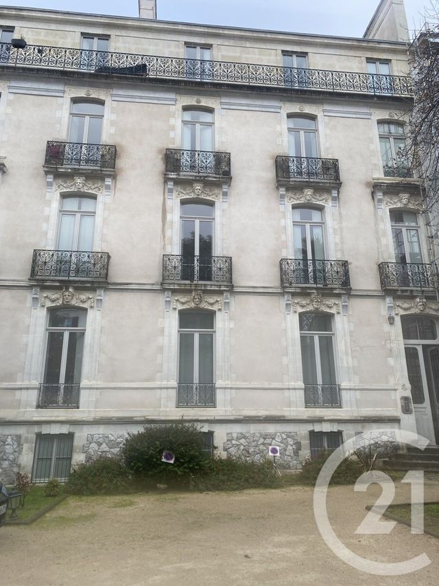 Appartement Duplex à louer - 3 pièces - 52.34 m2 - PAU - 64 - AQUITAINE - Century 21 O.C.I. Immobilier