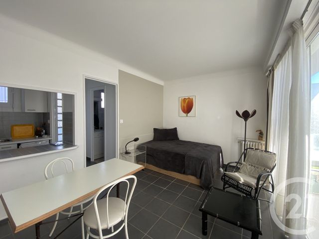 Appartement Studio à louer - 1 pièce - 22.48 m2 - PAU - 64 - AQUITAINE - Century 21 O.C.I. Immobilier