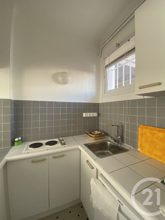 Appartement Studio à louer - 1 pièce - 22.48 m2 - PAU - 64 - AQUITAINE - Century 21 O.C.I. Immobilier