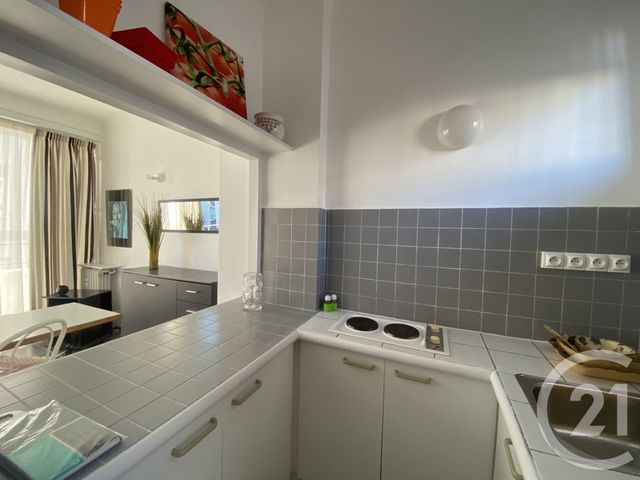 Appartement Studio à louer - 1 pièce - 22.48 m2 - PAU - 64 - AQUITAINE - Century 21 O.C.I. Immobilier