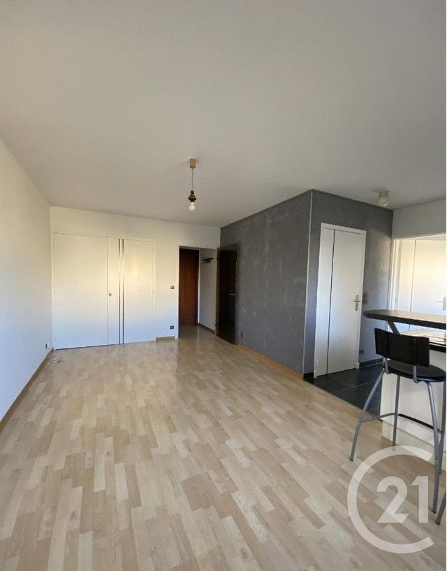 Appartement T2 à vendre - 2 pièces - 38.01 m2 - PAU - 64 - AQUITAINE - Century 21 O.C.I. Immobilier