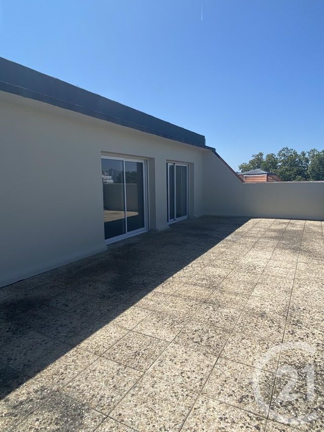 Appartement T4 à louer - 4 pièces - 76.85 m2 - PAU - 64 - AQUITAINE - Century 21 O.C.I. Immobilier