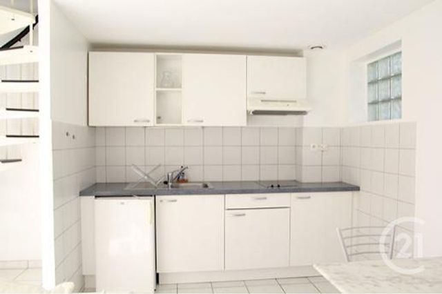 Appartement T2 à louer - 2 pièces - 26.98 m2 - LESCAR - 64 - AQUITAINE - Century 21 O.C.I. Immobilier