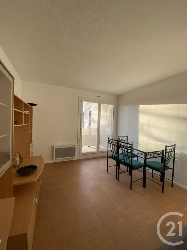 Appartement F2 à louer - 2 pièces - 30.87 m2 - PAU - 64 - AQUITAINE - Century 21 O.C.I. Immobilier