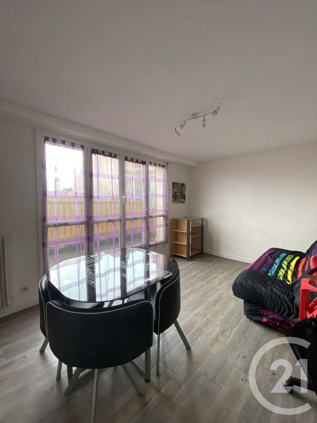 Appartement Studio à louer - 1 pièce - 28.12 m2 - PAU - 64 - AQUITAINE - Century 21 O.C.I. Immobilier