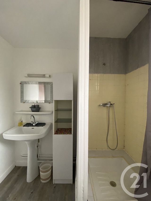 Appartement Studio à louer - 1 pièce - 28.12 m2 - PAU - 64 - AQUITAINE - Century 21 O.C.I. Immobilier