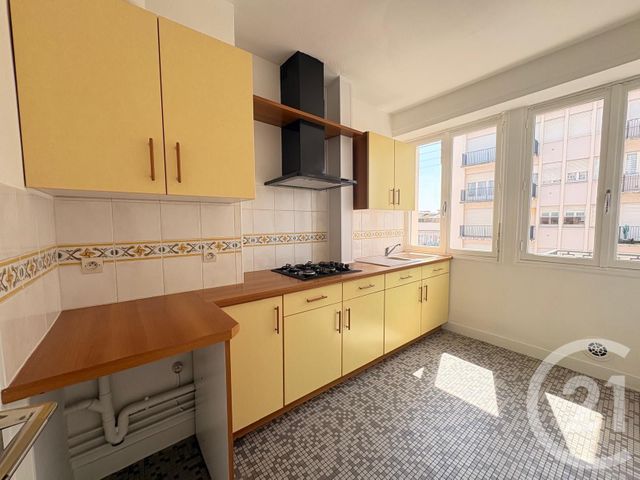 Appartement T2 à louer - 2 pièces - 36.15 m2 - PAU - 64 - AQUITAINE - Century 21 O.C.I. Immobilier