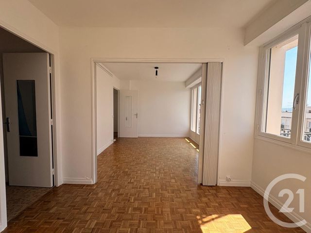 Appartement T2 à louer - 2 pièces - 36.15 m2 - PAU - 64 - AQUITAINE - Century 21 O.C.I. Immobilier
