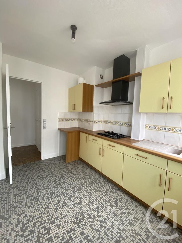 Appartement T2 à louer - 2 pièces - 36.15 m2 - PAU - 64 - AQUITAINE - Century 21 O.C.I. Immobilier