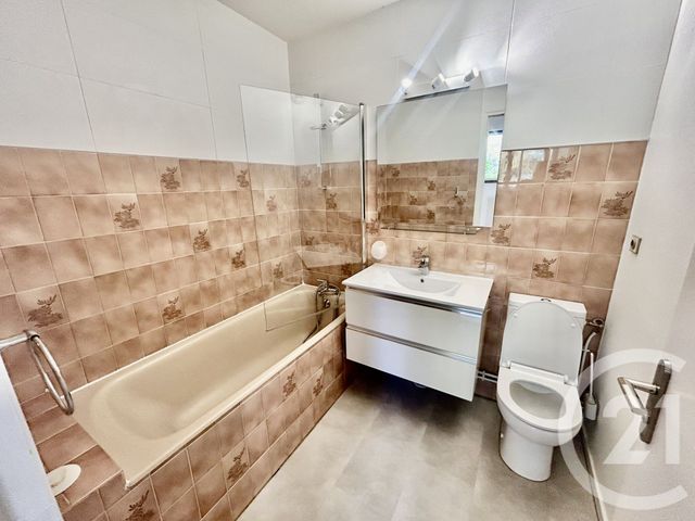 Appartement F1 à vendre - 1 pièce - 28.0 m2 - PAU - 64 - AQUITAINE - Century 21 O.C.I. Immobilier
