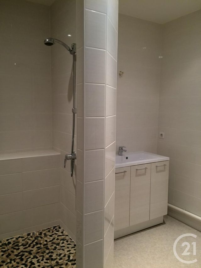 Appartement T3 à vendre - 3 pièces - 141.55 m2 - PAU - 64 - AQUITAINE - Century 21 O.C.I. Immobilier