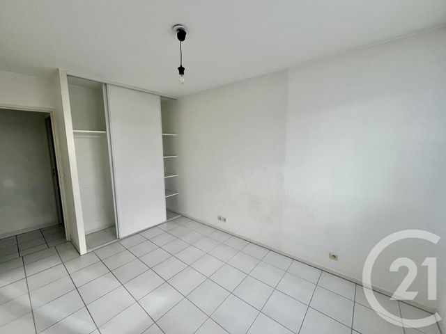 Appartement F2 à vendre - 2 pièces - 47.73 m2 - PAU - 64 - AQUITAINE - Century 21 O.C.I. Immobilier