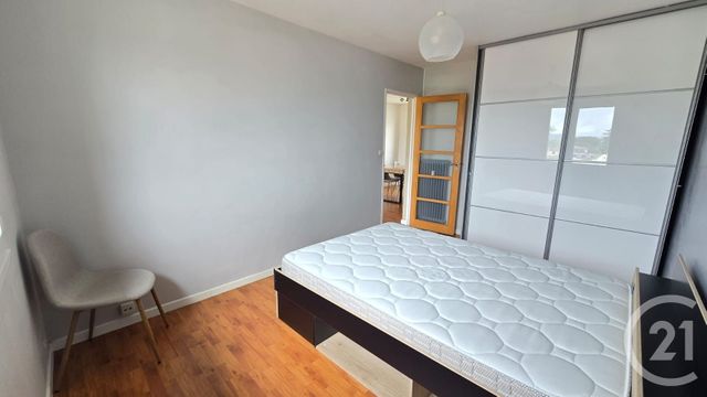Appartement T3 à louer - 3 pièces - 69.12 m2 - BIZANOS - 64 - AQUITAINE - Century 21 O.C.I. Immobilier