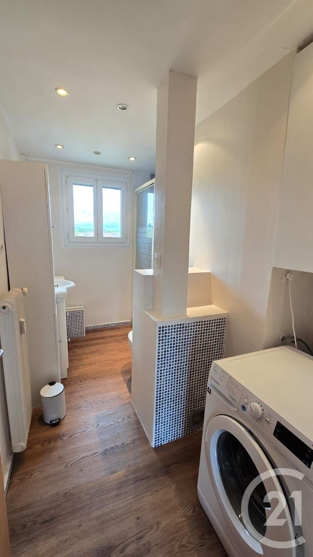 Appartement T3 à louer - 3 pièces - 69.12 m2 - BIZANOS - 64 - AQUITAINE - Century 21 O.C.I. Immobilier