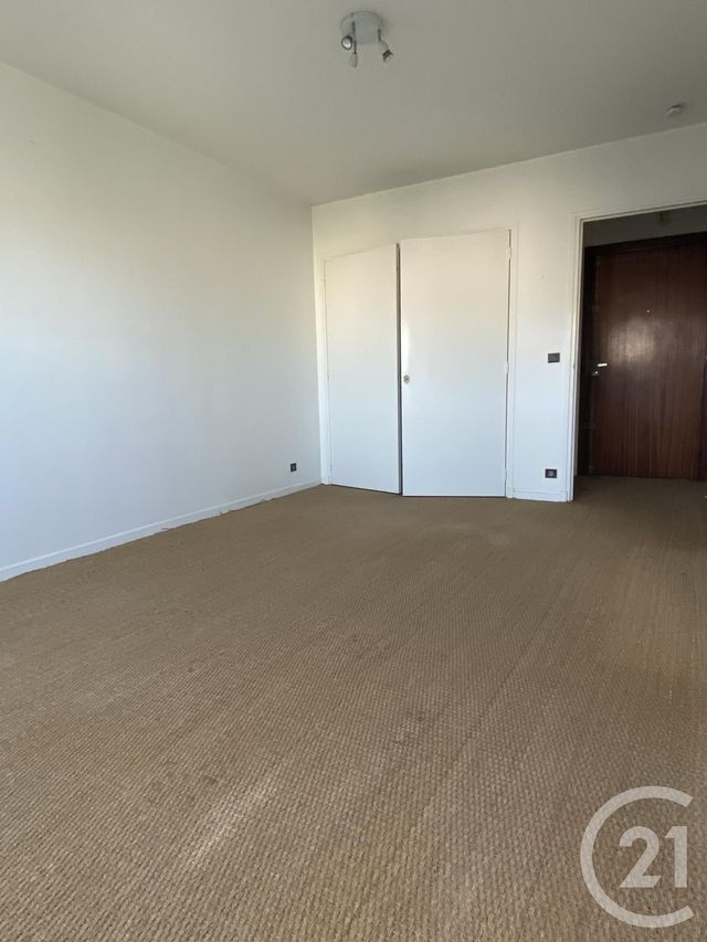 Appartement T2 à vendre - 2 pièces - 29.7 m2 - PAU - 64 - AQUITAINE - Century 21 O.C.I. Immobilier