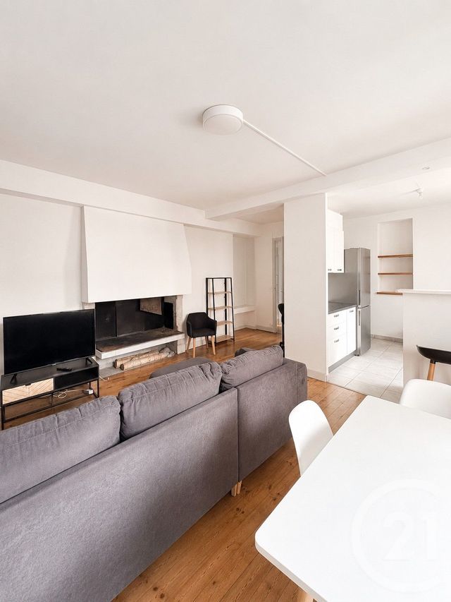 Appartement T3 à louer - 3 pièces - 79.59 m2 - PAU - 64 - AQUITAINE - Century 21 O.C.I. Immobilier