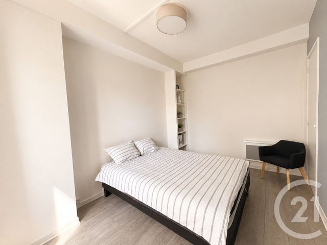 Appartement T3 à louer - 3 pièces - 79.59 m2 - PAU - 64 - AQUITAINE - Century 21 O.C.I. Immobilier