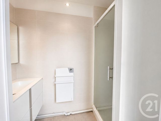 Appartement T3 à louer - 3 pièces - 79.59 m2 - PAU - 64 - AQUITAINE - Century 21 O.C.I. Immobilier