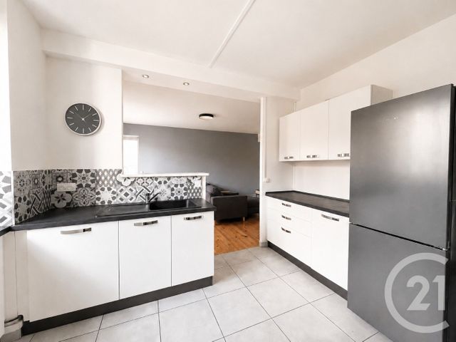Appartement T3 à louer - 3 pièces - 79.59 m2 - PAU - 64 - AQUITAINE - Century 21 O.C.I. Immobilier