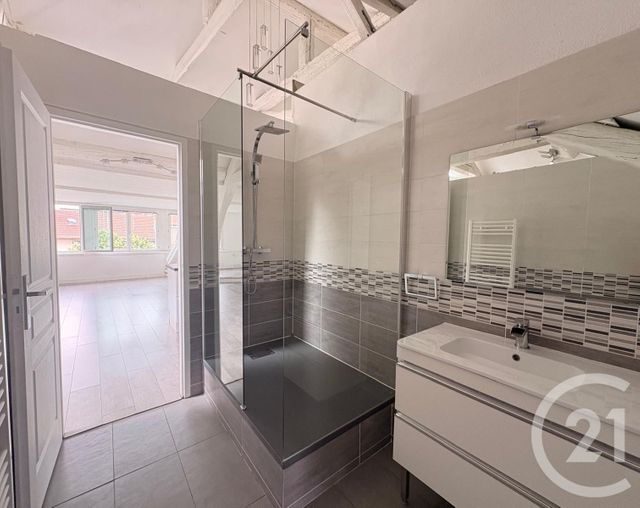 Appartement T2 à louer - 2 pièces - 69.57 m2 - PAU - 64 - AQUITAINE - Century 21 O.C.I. Immobilier