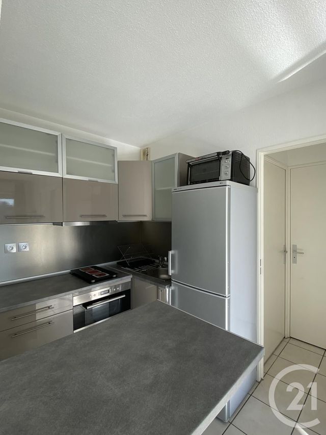 Appartement T2 à louer - 2 pièces - 30.7 m2 - PAU - 64 - AQUITAINE - Century 21 O.C.I. Immobilier