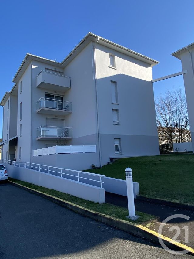 Appartement T2 à louer - 2 pièces - 30.7 m2 - PAU - 64 - AQUITAINE - Century 21 O.C.I. Immobilier